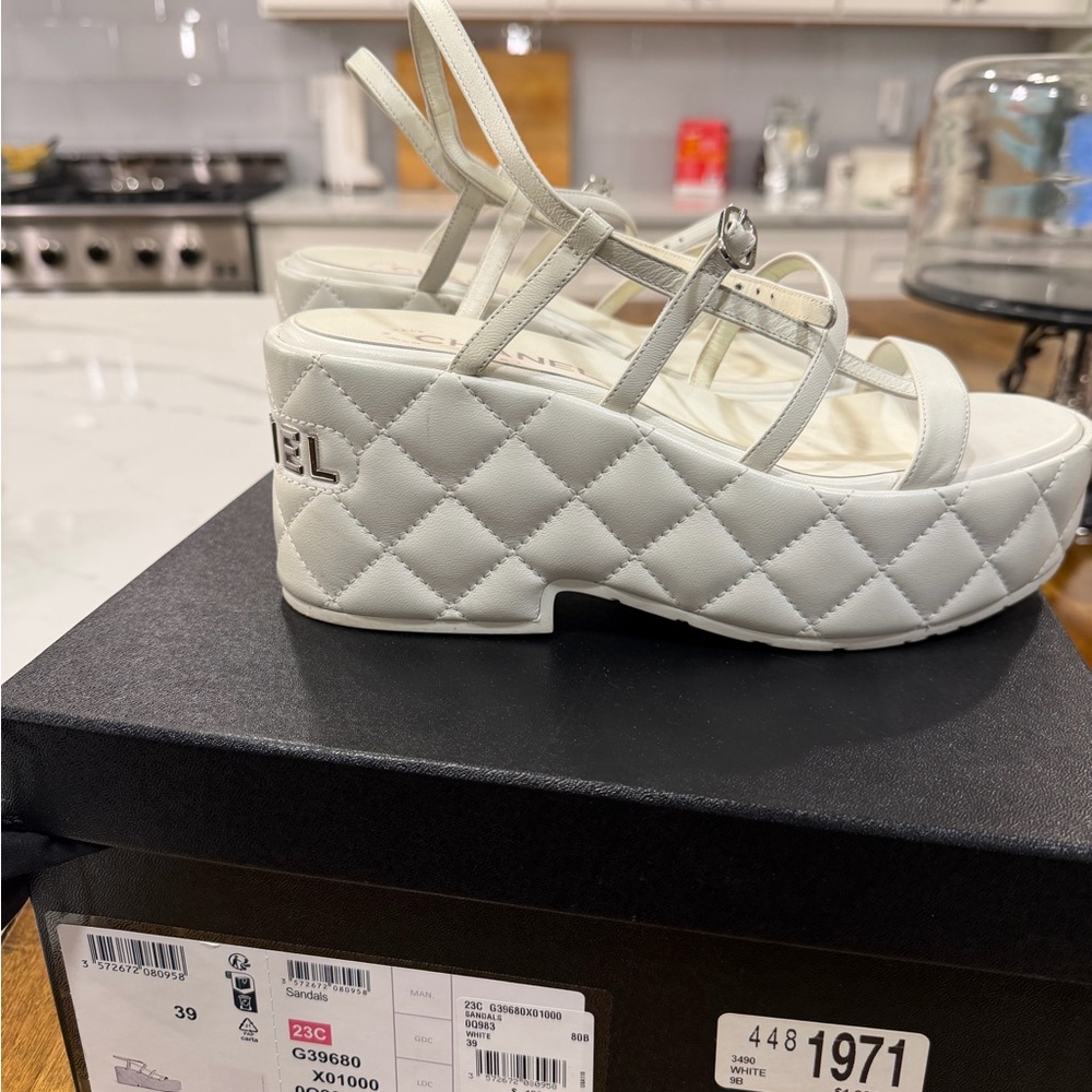 CHANEL White Quilted Heeled Sandals - Picture 2 of 7